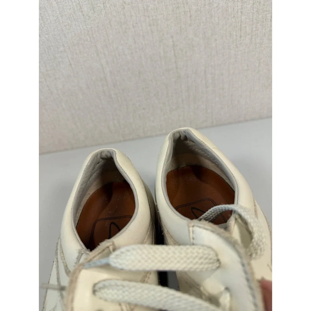 Mens Clarks Of England Biege‎ Walking Shoes Size 12M
